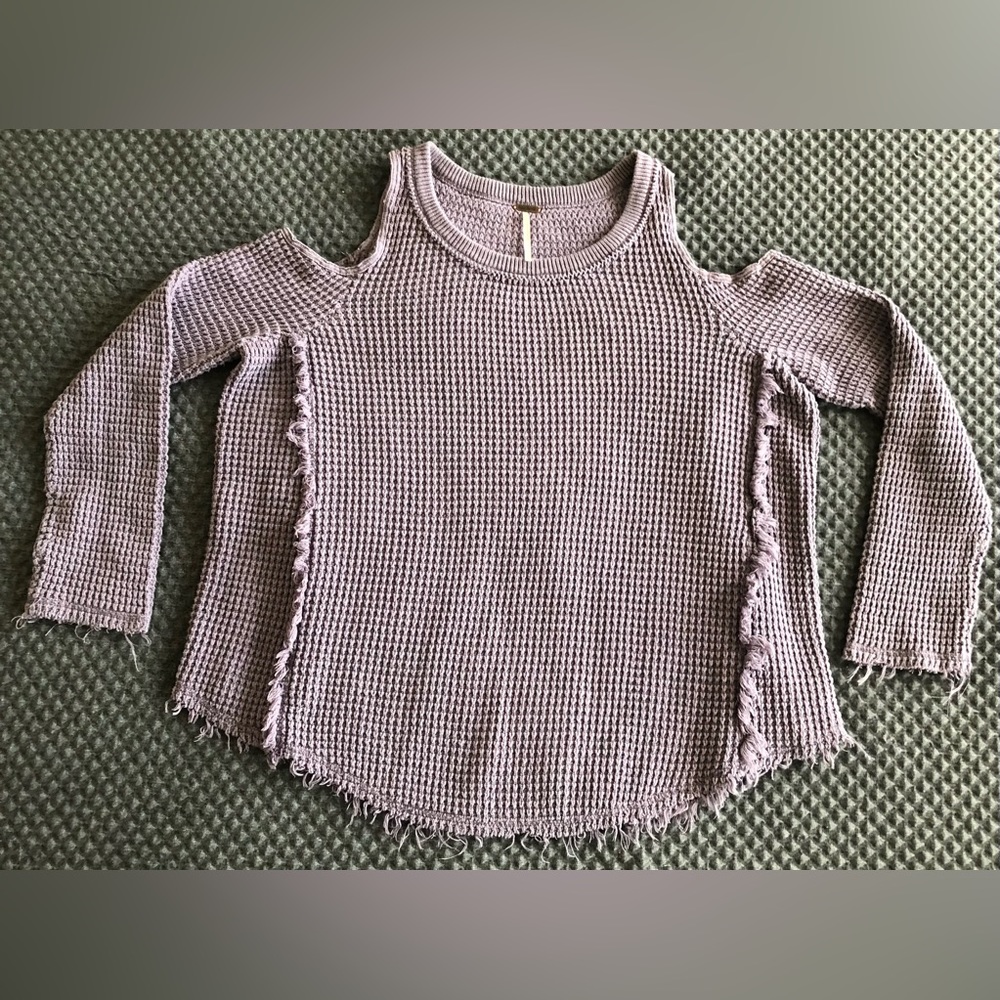Free People Waffle Cold Shoulder Sweater with Raw Edges Size Small like new!